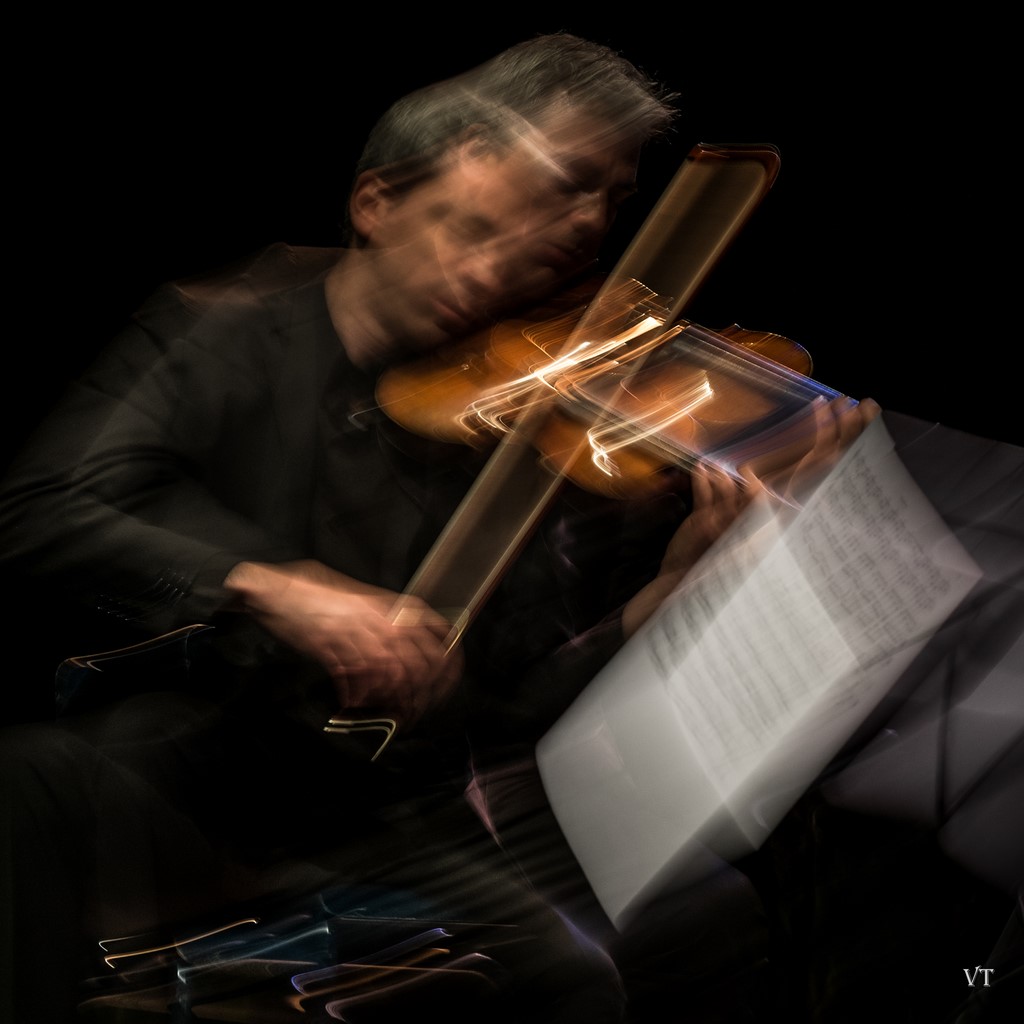 Violoniste en pose longue